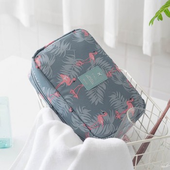Косметичка, органайзер для подорожей Flamingo M