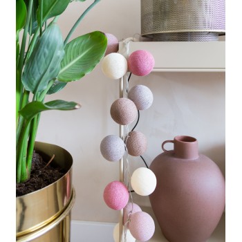 Тайська гірлянда з ниткових кульок Beloved 35 шт. від USB, 4 м