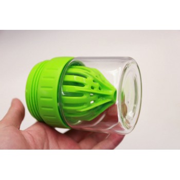 Скляна пляшка для води із соковижималкою Lime cup