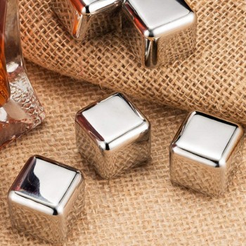 Металлические кубики для охлаждения виски 4 штуки + щипцы