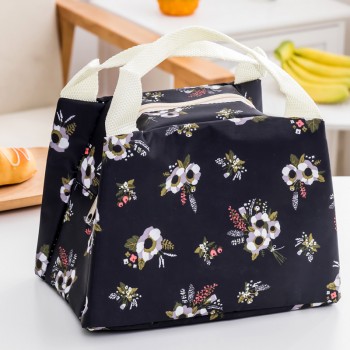 Сумка для ланча (lunch bag) цветочная черная, на молнии