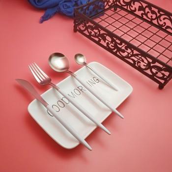 Набір столових приладів з 4 предметів, Срібло з білим