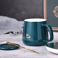Керамическая чашка Lucky 350 мл с подогревом от USB, с крышкой и ложкой в подарочной коробке, зеленая