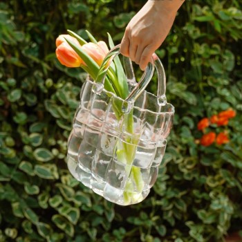 Стеклянная ваза для цветов в форме Сумки 18x10x28 см Scandi Bag, Прозрачная