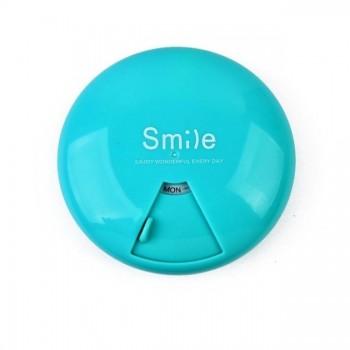 Круглая карманная таблетница на 7 дней Smile Box, голубая