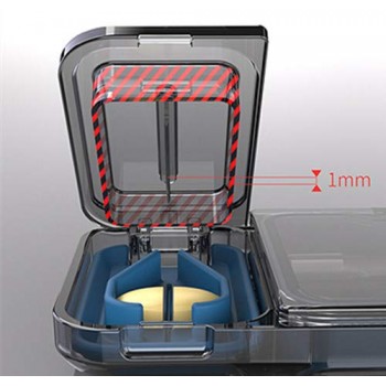 Плоская таблетница 2в1 с разделителем, органайзер для таблеток на 4 секции WoW, голубой
