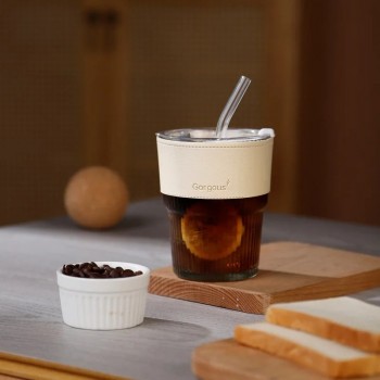 Стакан из термостекла 400 мл с крышкой и трубочкой для смузи, коктейлей, айс-кофе Aura, белый