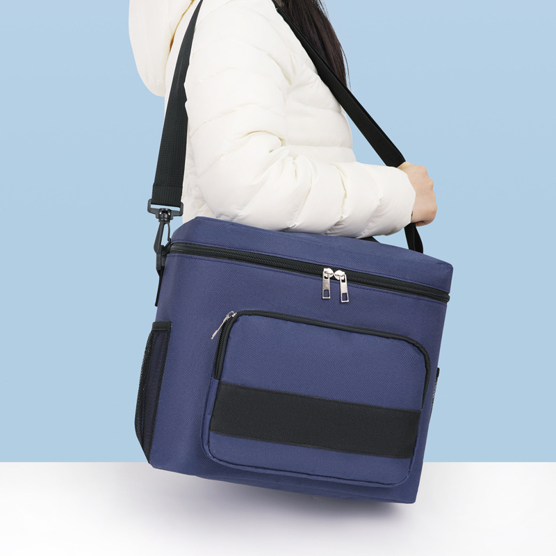 Большая термосумка-холодильник для еды и напитков с фольгированным покрытием TermoLine 16л, синяя