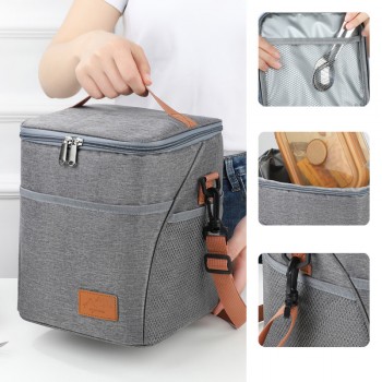 Вместительная и компактная термосумка-холодильник Termica 10 л с ремешком, серая