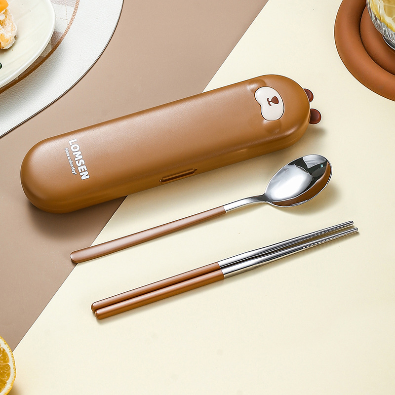 Набор столовых приборов в футляре - ложка и палочки Asian Kawaii, коричневый